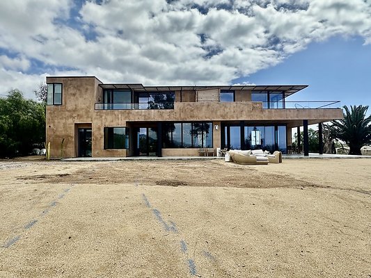 WESTSIDE LOCATIONS 228