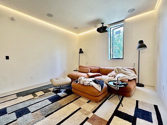 WESTSIDE LOCATIONS 186