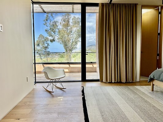 WESTSIDE LOCATIONS 215