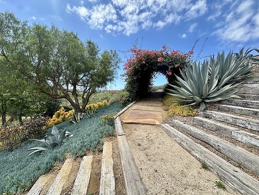 WESTSIDE LOCATIONS 257