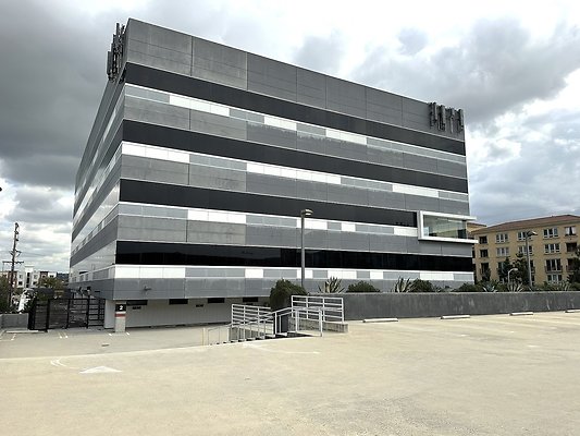 WESTSIDE LOCATIONS  393