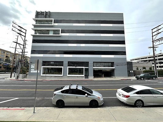 WESTSIDE LOCATIONS  370