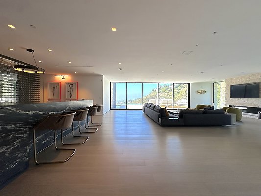 WESTSIDE LOCATIONS  266