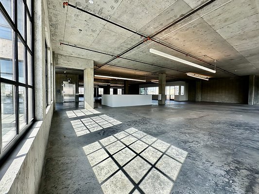 WESTSIDE LOCATIONS 153