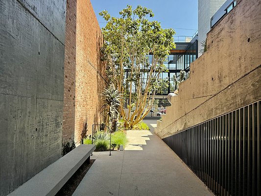 WESTSIDE LOCATIONS 190