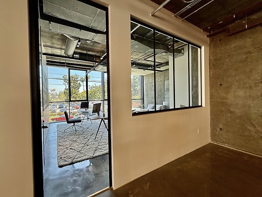 WESTSIDE LOCATIONS 255