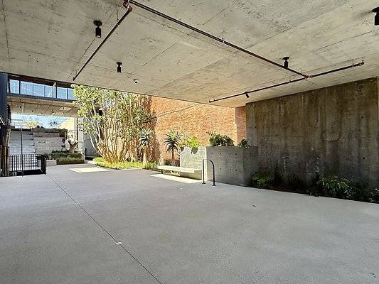 WESTSIDE LOCATIONS 182