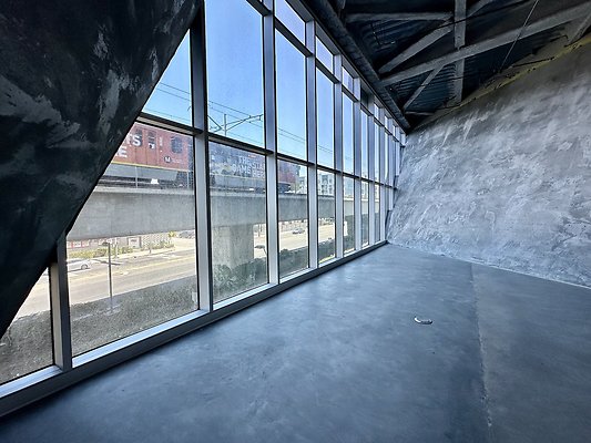 WESTSIDE LOCATIONS 261