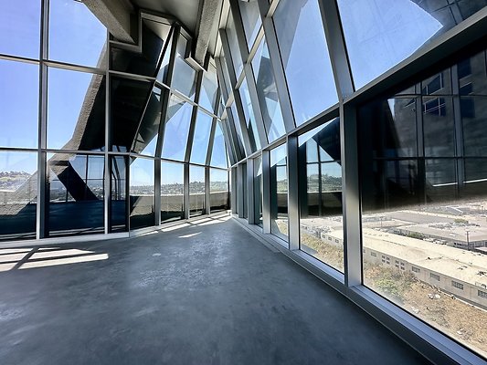 WESTSIDE LOCATIONS 325