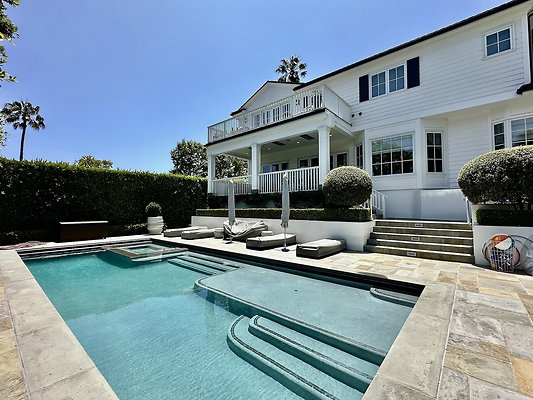 WESTSIDE LOCATIONS 258