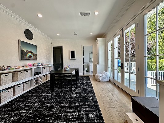 WESTSIDE LOCATIONS 190