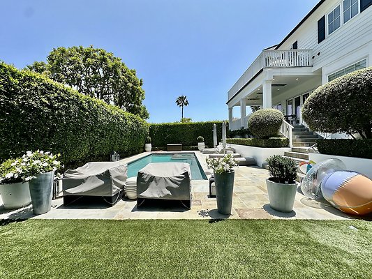 WESTSIDE LOCATIONS 255
