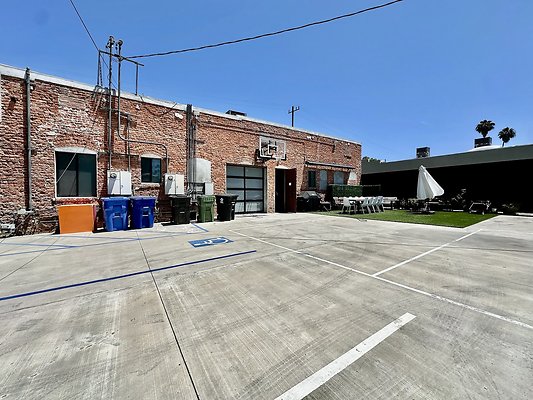 WESTSIDE LOCATIONS 37