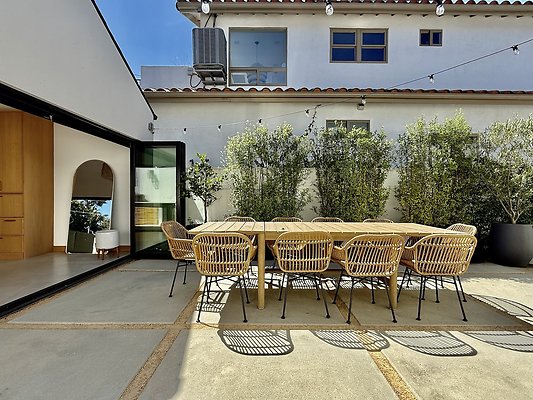 WESTSIDE LOCATIONS 178