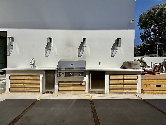 WESTSIDE LOCATIONS 181