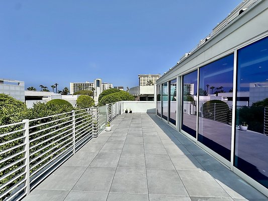 WESTSIDE LOCATIONS 297