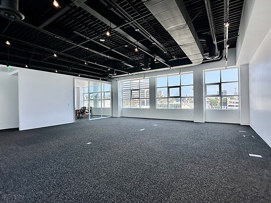 WESTSIDE LOCATIONS 371