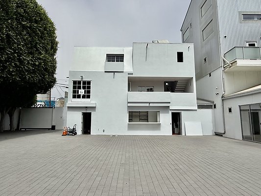 WESTSIDE LOCATIONS 16