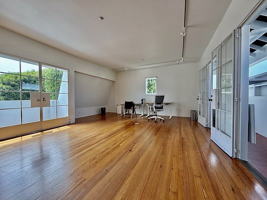 WESTSIDE LOCATIONS 174