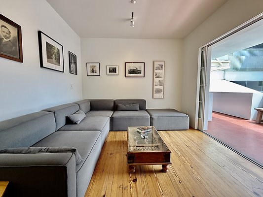 WESTSIDE LOCATIONS 163