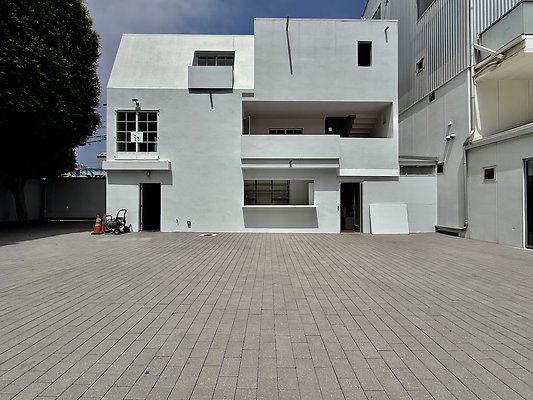 WESTSIDE LOCATIONS 141