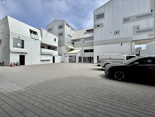 WESTSIDE LOCATIONS 11