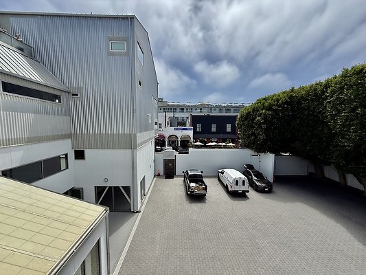 WESTSIDE LOCATIONS 181