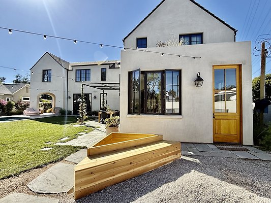 WESTSIDE LOCATIONS 108