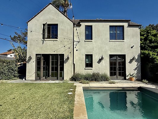 WESTSIDE LOCATIONS 109