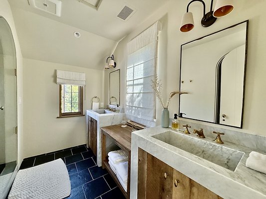 WESTSIDE LOCATIONS 121