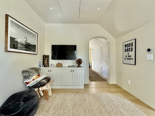 WESTSIDE LOCATIONS 83