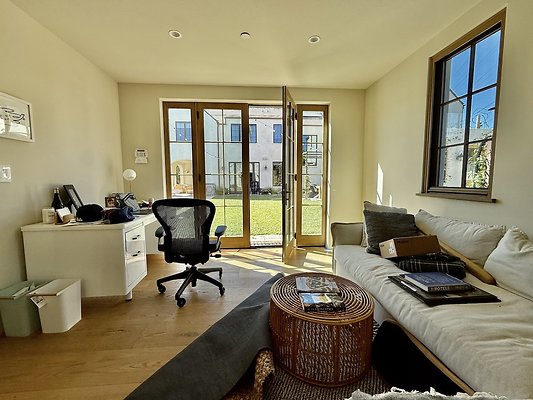 WESTSIDE LOCATIONS 112