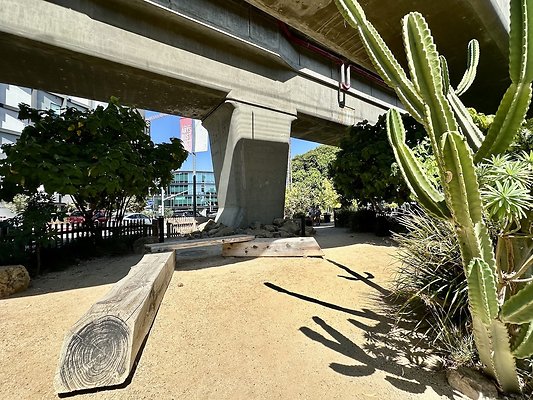 WESTSIDE LOCATIONS 76