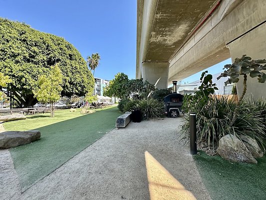 WESTSIDE LOCATIONS 91