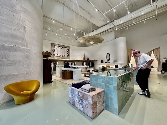 WESTSIDE LOCATIONS 44