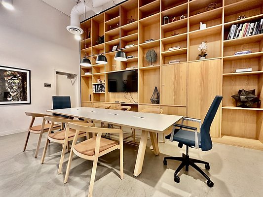 WESTSIDE LOCATIONS 132