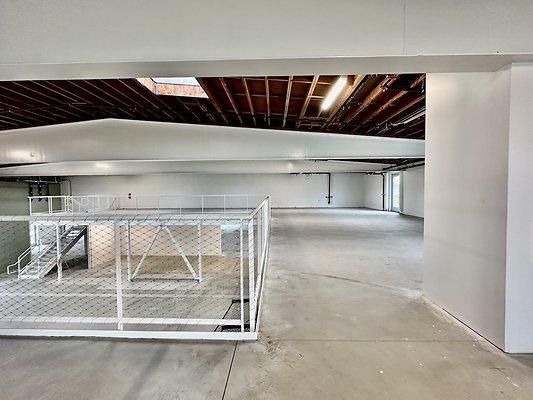 WESTSIDE LOCATIONS 276