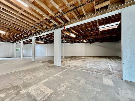 WESTSIDE LOCATIONS 313