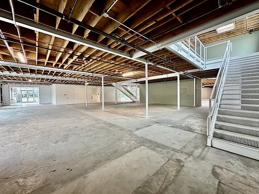 WESTSIDE LOCATIONS 325