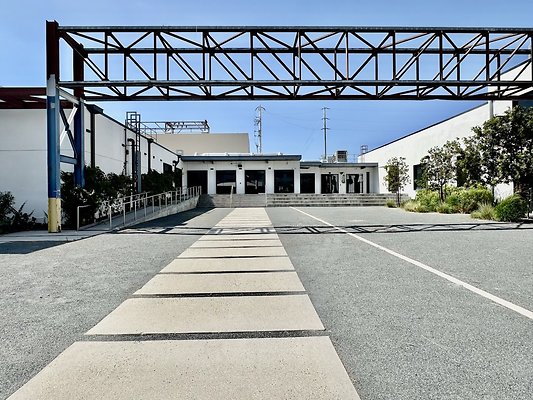 WESTSIDE LOCATIONS 25