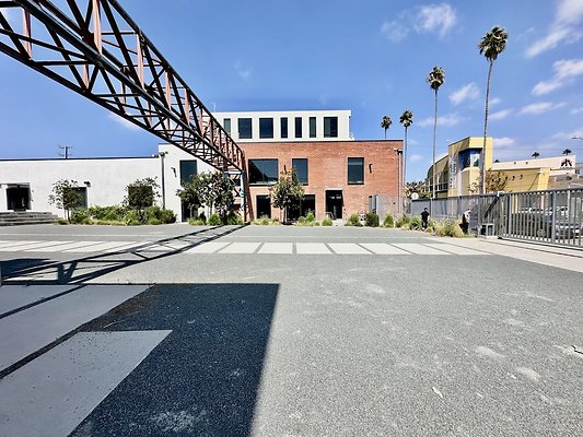 WESTSIDE LOCATIONS 31