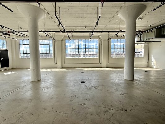 WESTSIDE LOCATIONS 76