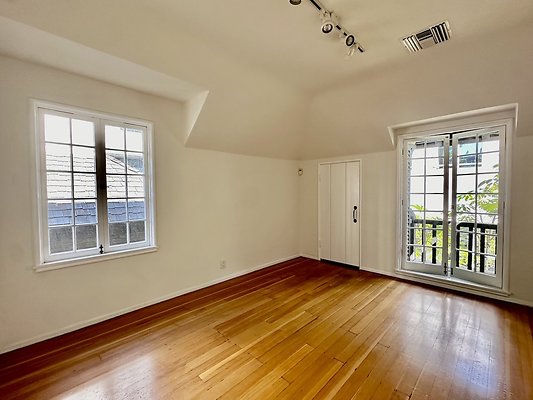 WESTSIDE LOCATIONS 185