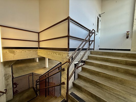 WESTSIDE LOCATIONS 71