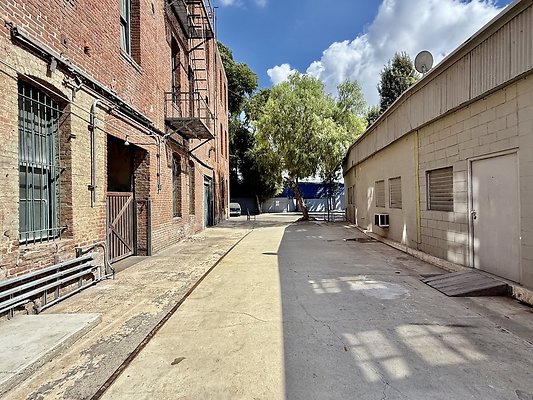 WESTSIDE LOCATIONS 17
