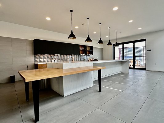 WESTSIDE LOCATIONS 172