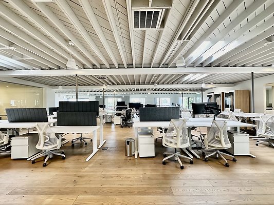 WESTSIDE LOCATIONS 142