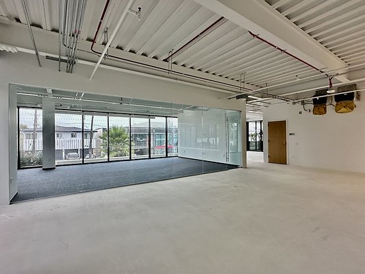 WESTSIDE LOCATIONS 147