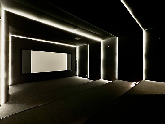 WESTSIDE LOCATIONS 211