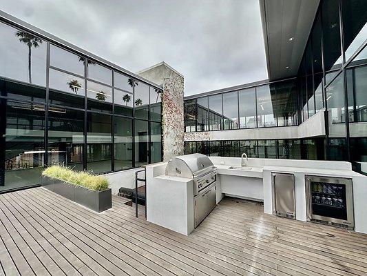 WESTSIDE LOCATIONS 181